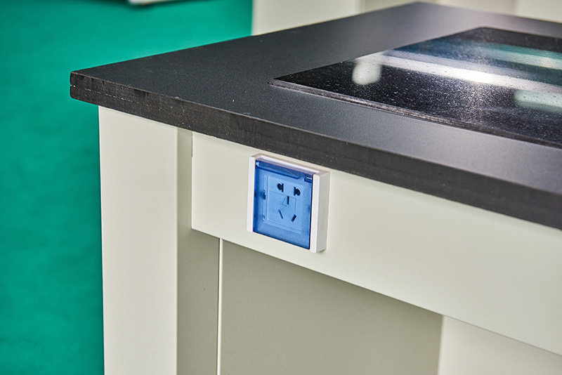 全鋼（gāng）天平台