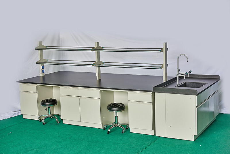 全鋼中央台空位