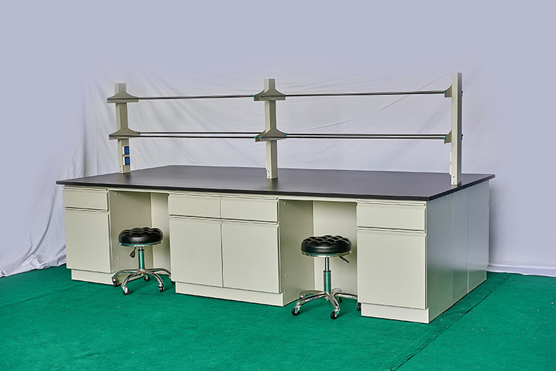 全鋼（gāng）中央台空位