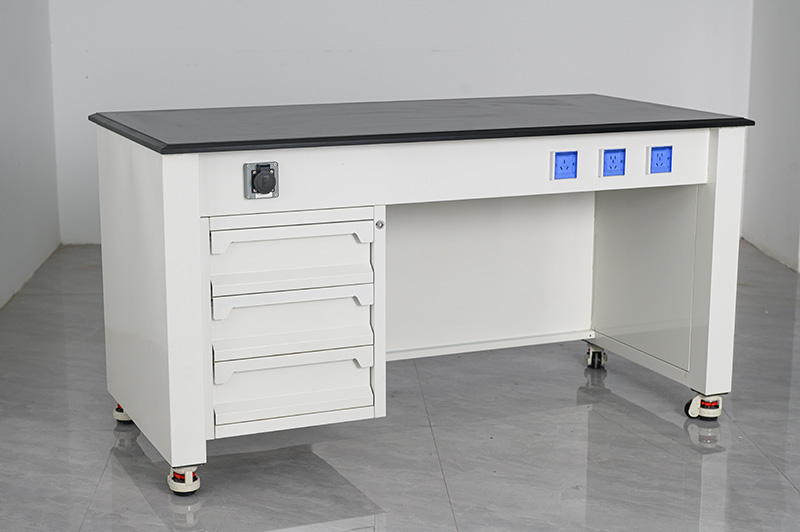 全鋼移（yí）動式實驗台